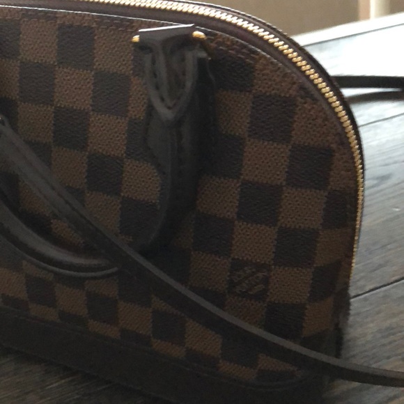 Because I have to many bags - Picture 4 of 8